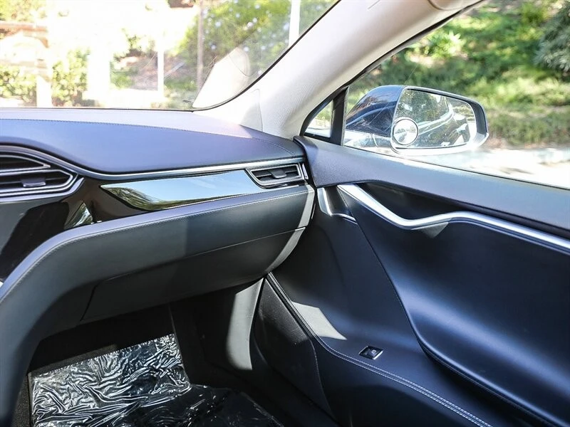 2014 Tesla Model S - Image 21 of 21