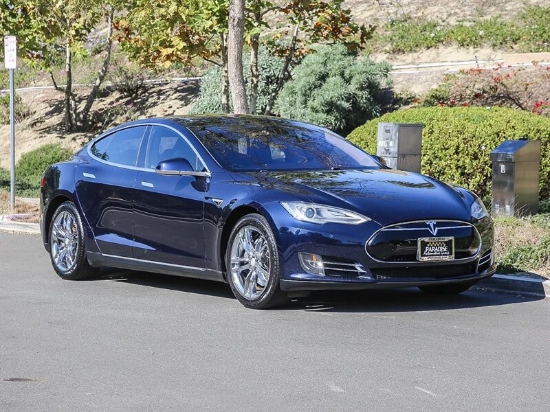2014 Tesla Model S - Image 9 of 21