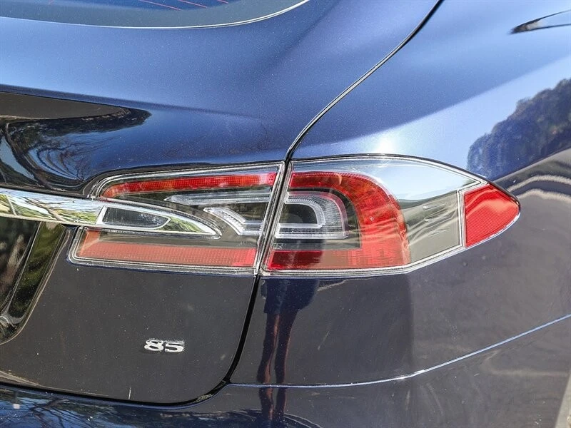2014 Tesla Model S - Image 14 of 21