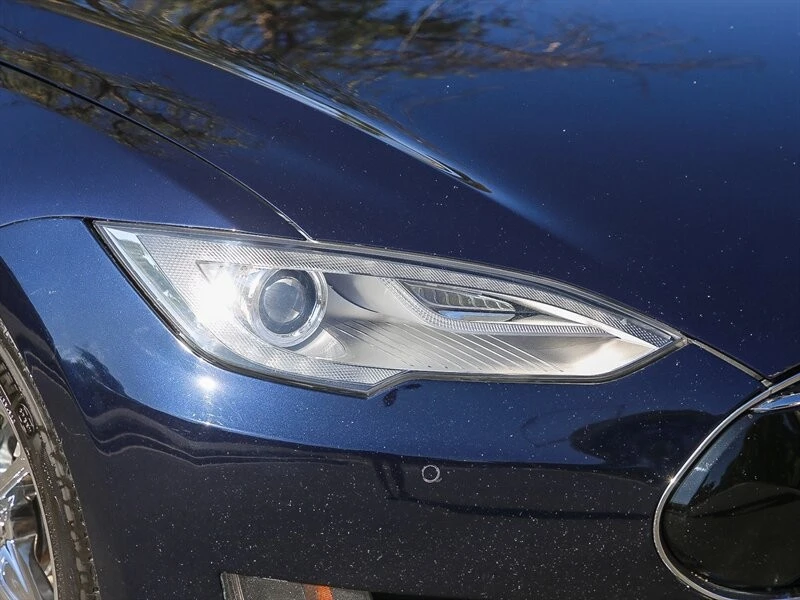 2014 Tesla Model S - Image 10 of 21