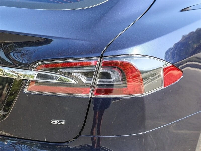 2014 Tesla Model S - Image 14 of 21