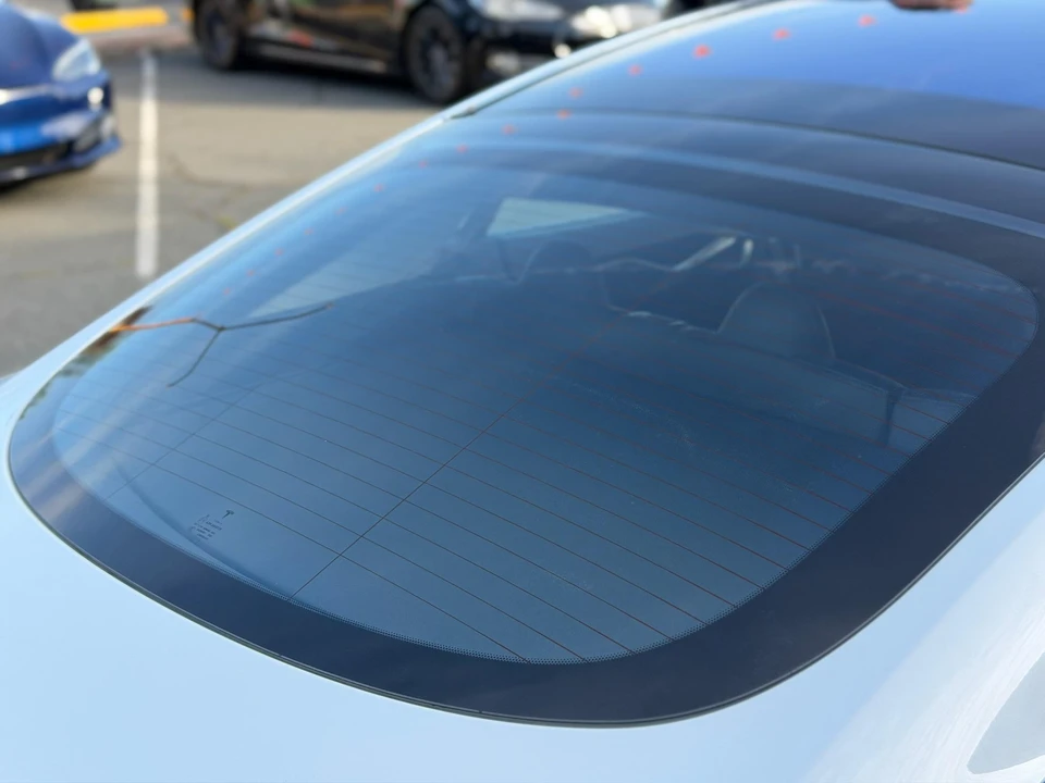2014 Tesla Model S - Image 30 of 31