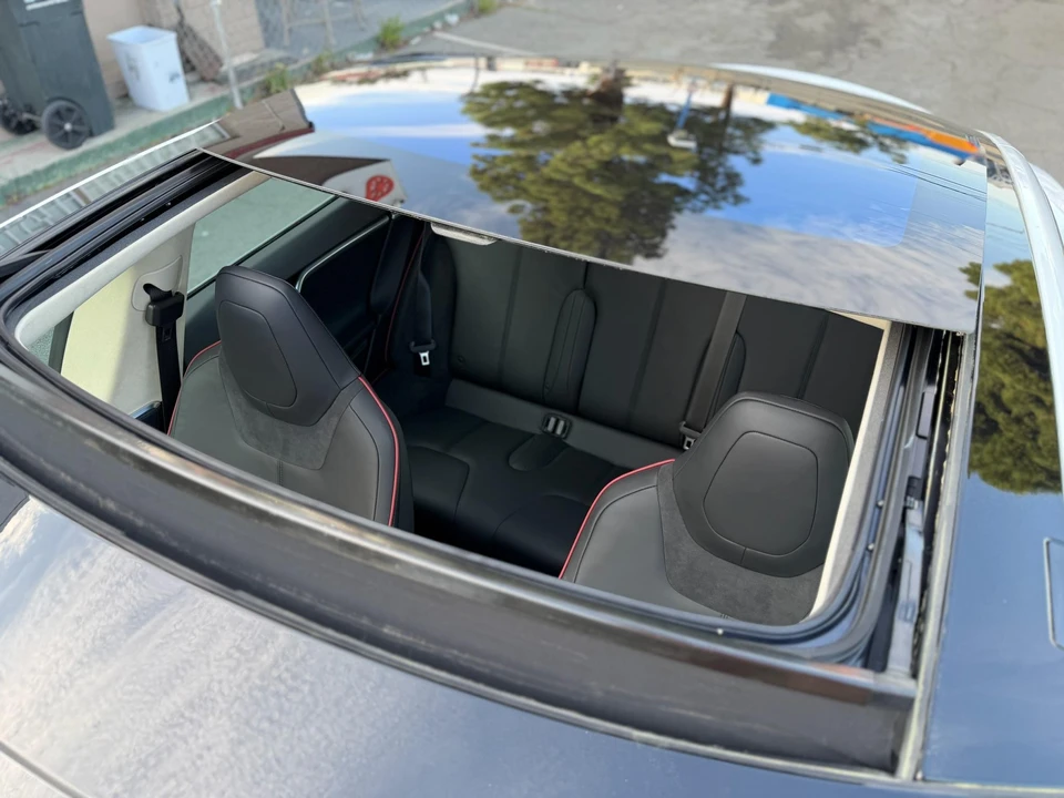 2014 Tesla Model S - Image 24 of 31