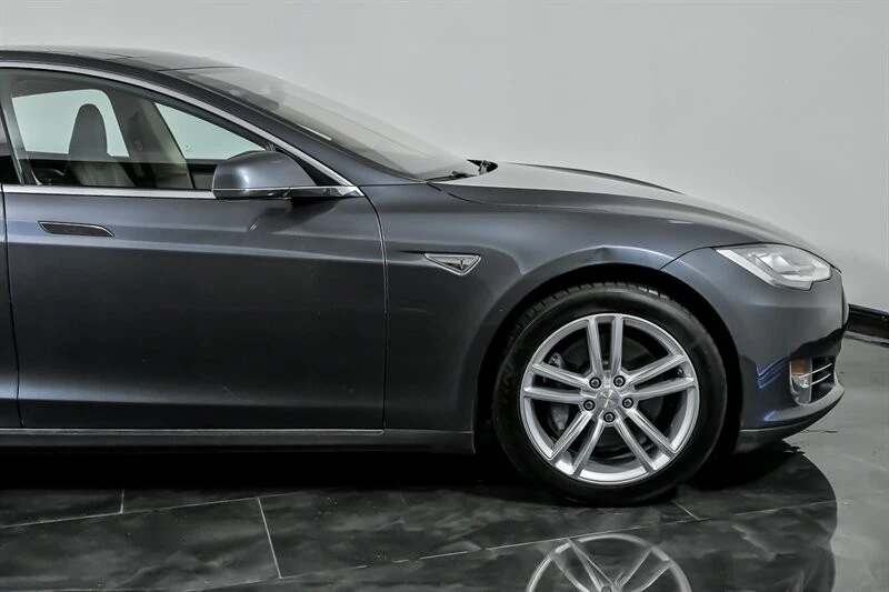 2014 Tesla Model S - Image 12 of 21