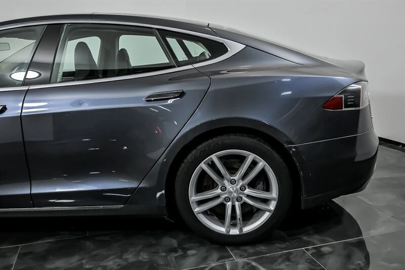 2014 Tesla Model S - Image 7 of 21