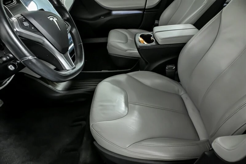 2014 Tesla Model S - Image 17 of 21