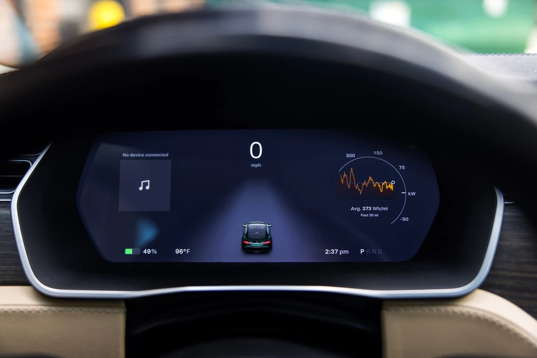 2014 Tesla Model S - Image 19 of 21