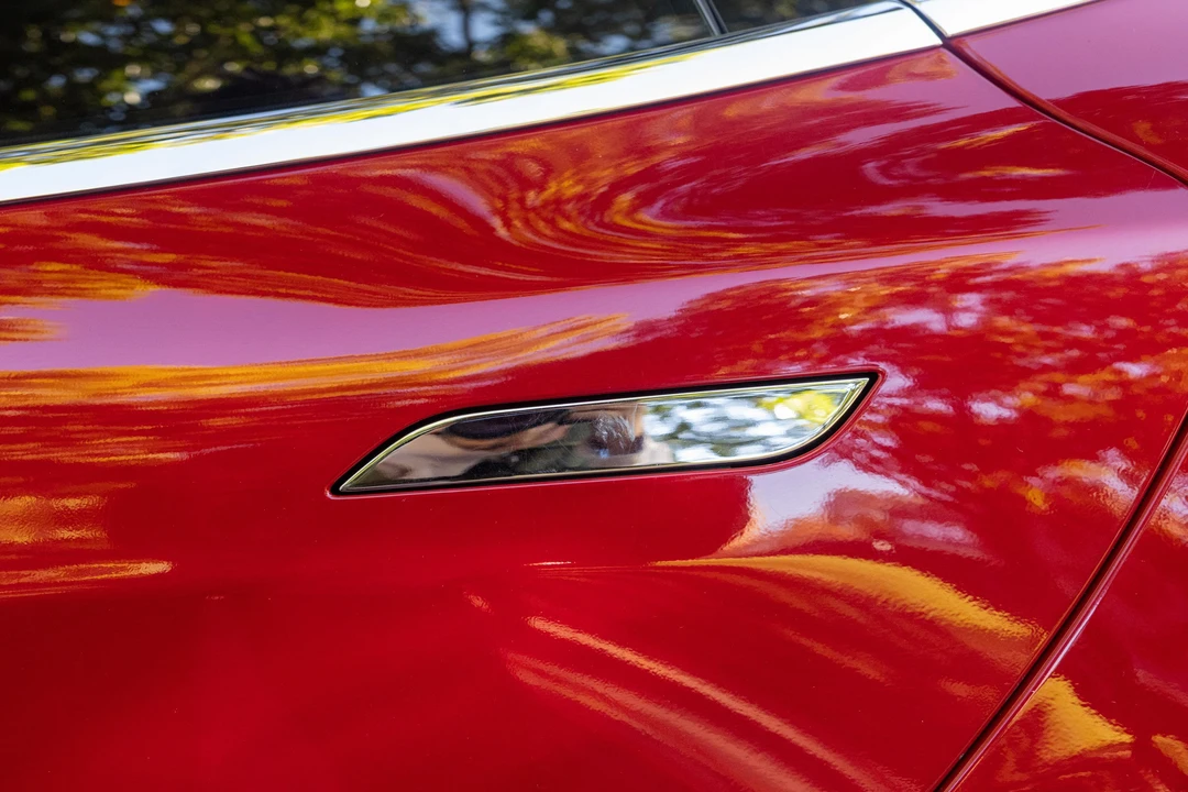 2014 Tesla Model S - Image 20 of 31