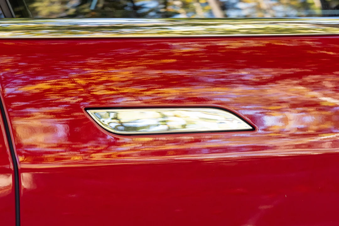 2014 Tesla Model S - Image 26 of 31