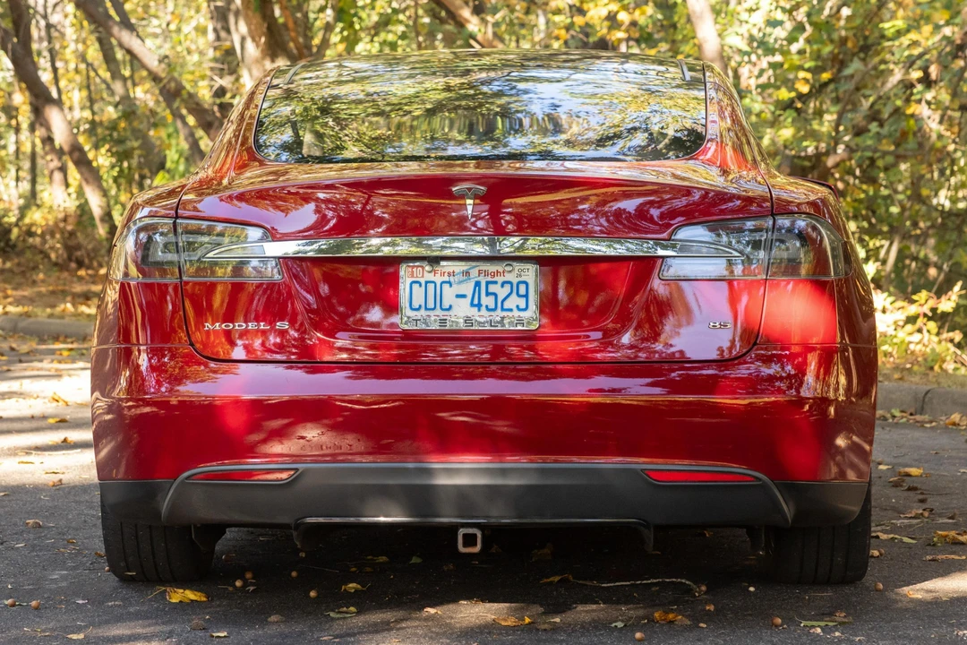 2014 Tesla Model S - Image 5 of 31