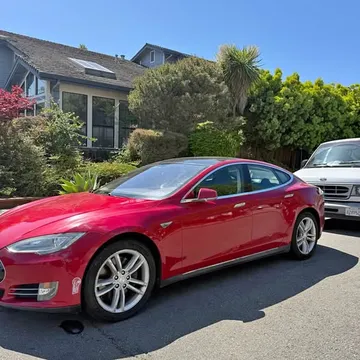 2014 Tesla Model S 85