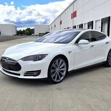 2014 Tesla Model S 85
