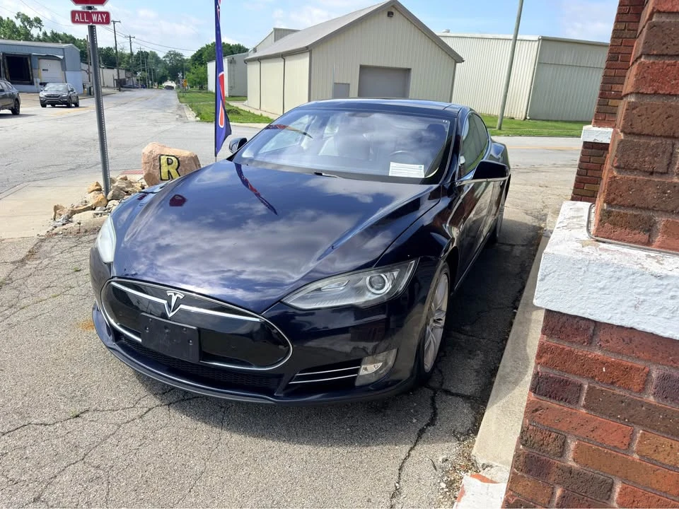 2014 Tesla Model S - Image 3 of 21