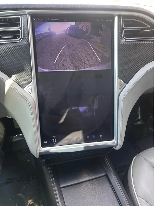 2014 Tesla Model S - Image 11 of 16
