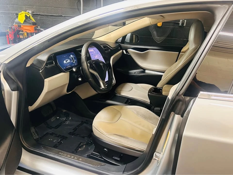 2014 Tesla Model S - Image 9 of 16