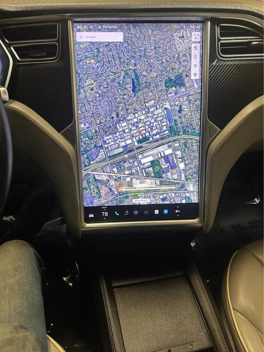 2014 Tesla Model S - Image 16 of 16