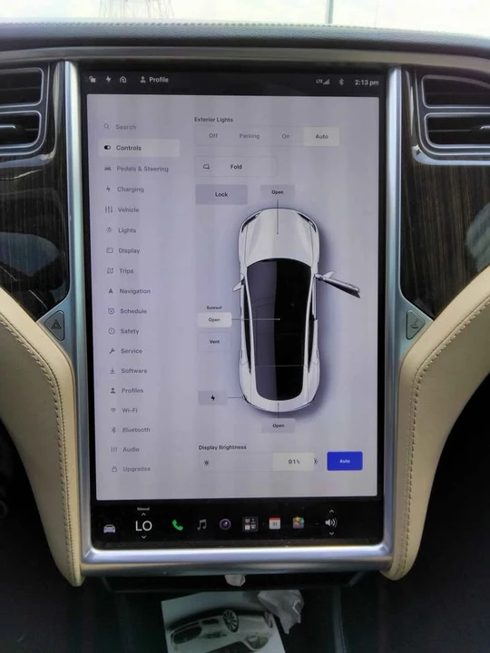 2014 Tesla Model S - Image 14 of 16