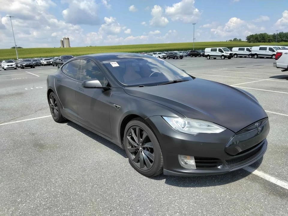 2014 Tesla Model S - Image 8 of 16