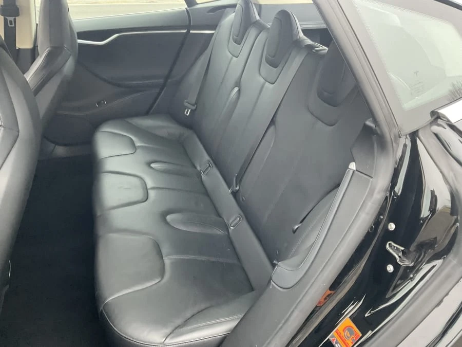 2014 Tesla Model S - Image 9 of 10