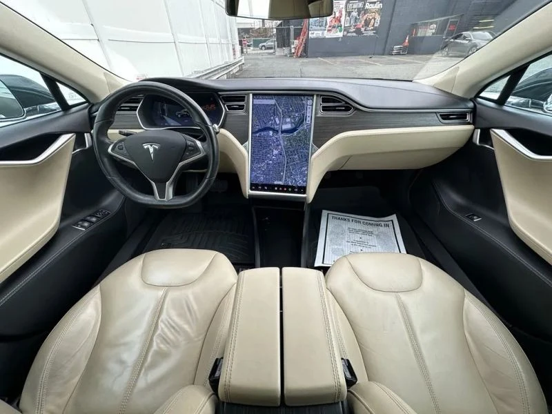 2014 Tesla Model S - Image 9 of 12