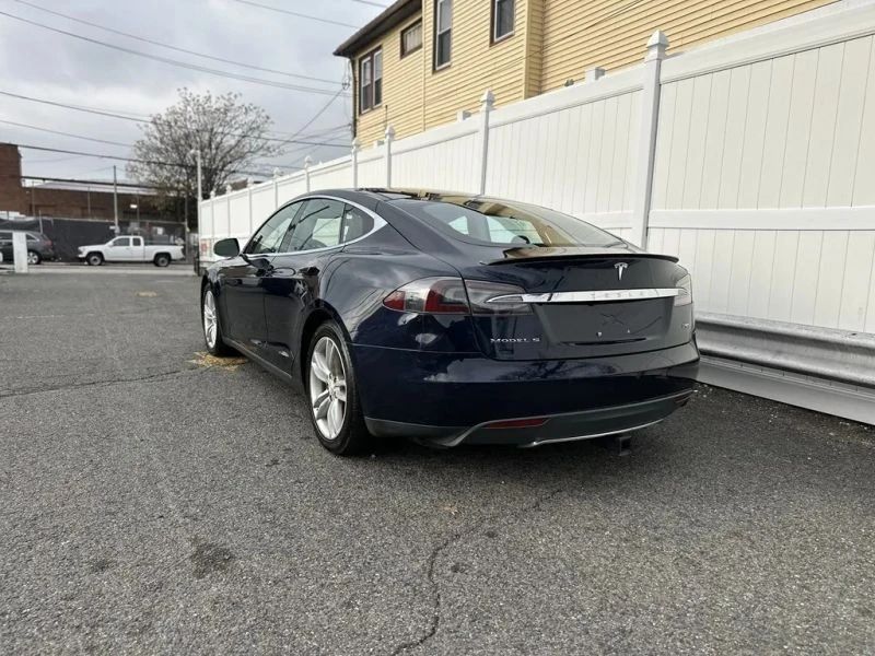 2014 Tesla Model S - Image 5 of 12