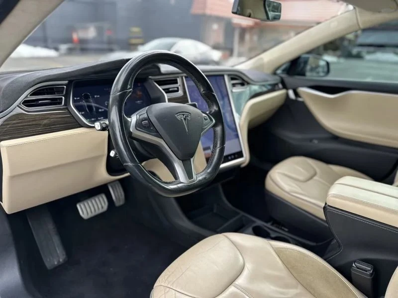 2014 Tesla Model S - Image 9 of 12
