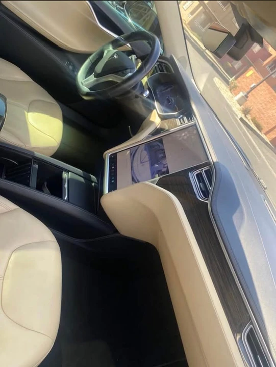 2014 Tesla Model S - Image 3 of 6