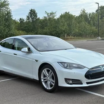 2014 Tesla Model S 85D
