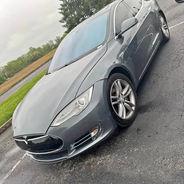 2014 Tesla Model S 85D Sedan