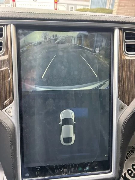 2014 Tesla Model S - Image 11 of 12