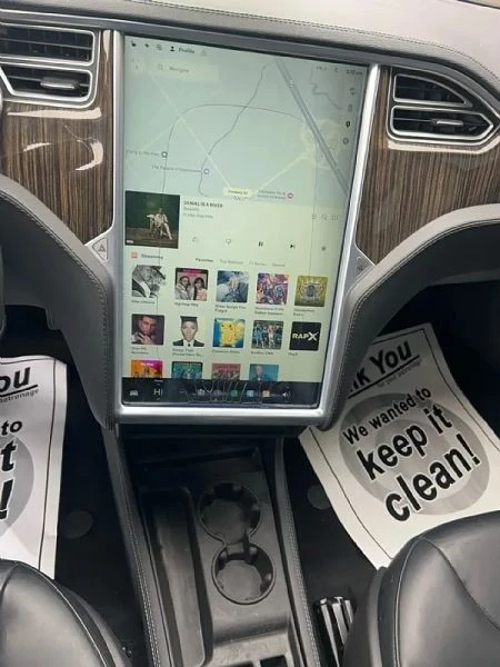 2014 Tesla Model S - Image 8 of 12