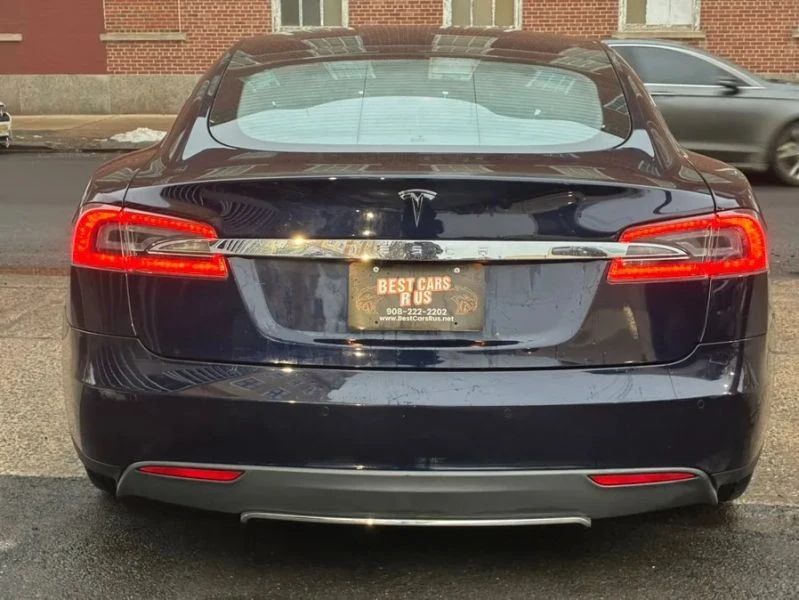 2014 Tesla Model S - Image 5 of 12
