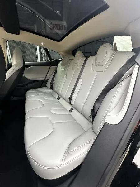 2014 Tesla Model S - Image 11 of 12