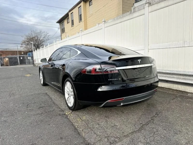 2014 Tesla Model S - Image 2 of 12