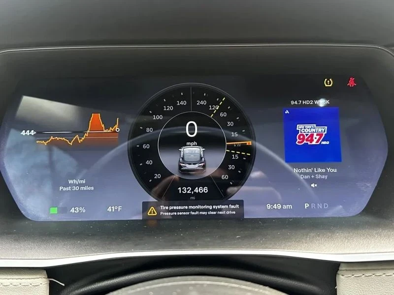 2014 Tesla Model S - Image 8 of 12