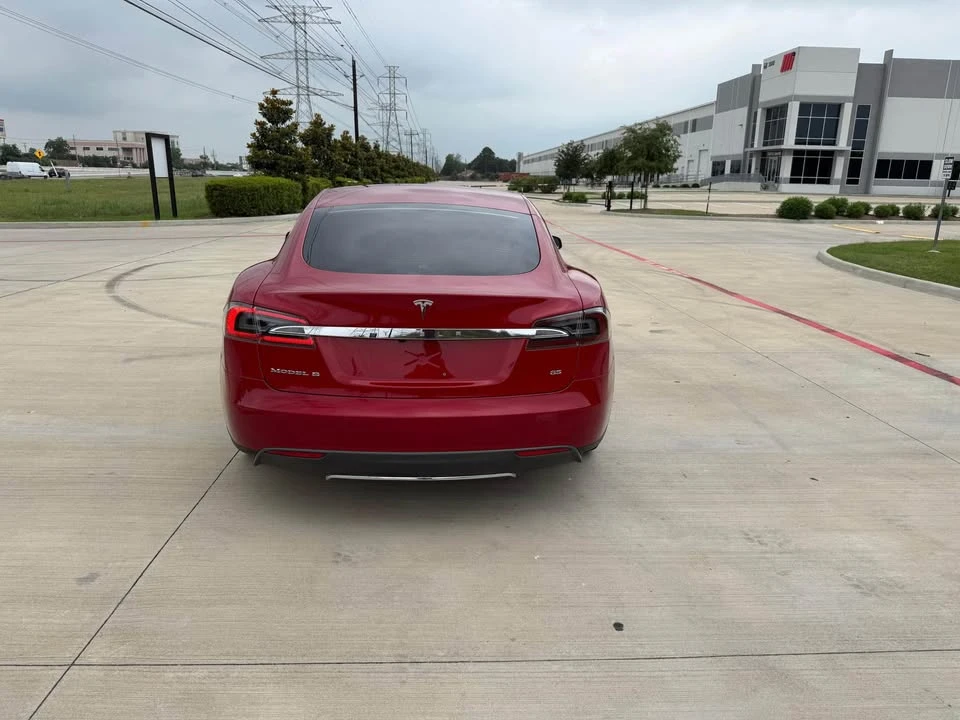 2014 Tesla Model S - Image 12 of 17