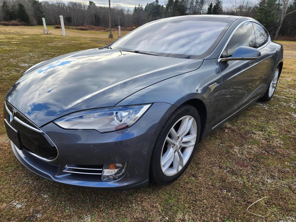 2014 Tesla Model S - Image 6 of 31