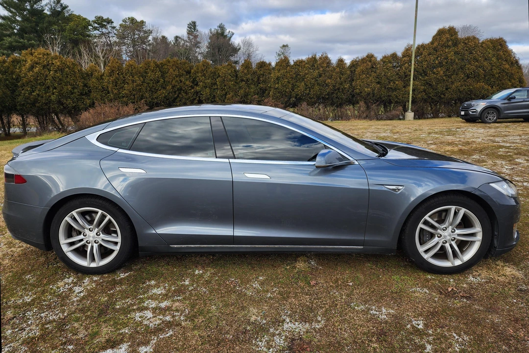 2014 Tesla Model S - Image 3 of 31