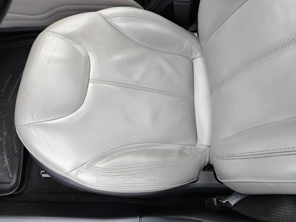 2014 Tesla Model S - Image 30 of 31