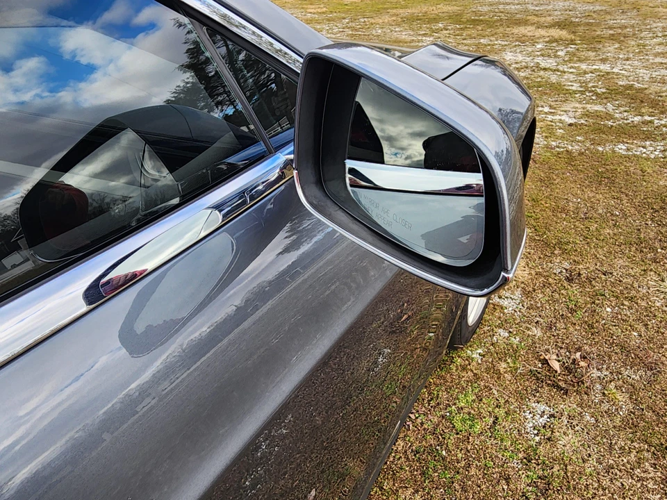2014 Tesla Model S - Image 19 of 31