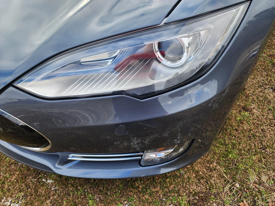 2014 Tesla Model S - Image 11 of 31