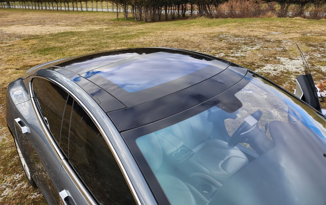 2014 Tesla Model S - Image 18 of 31