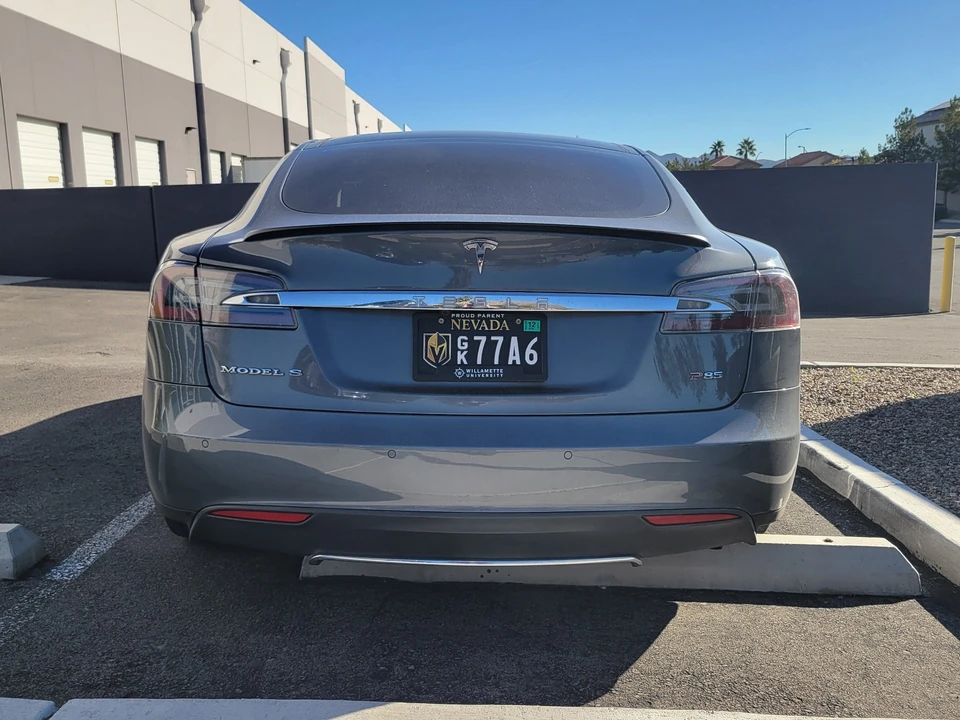 2014 Tesla Model S - Image 7 of 20