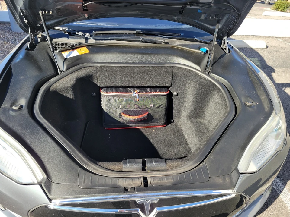 2014 Tesla Model S - Image 17 of 20