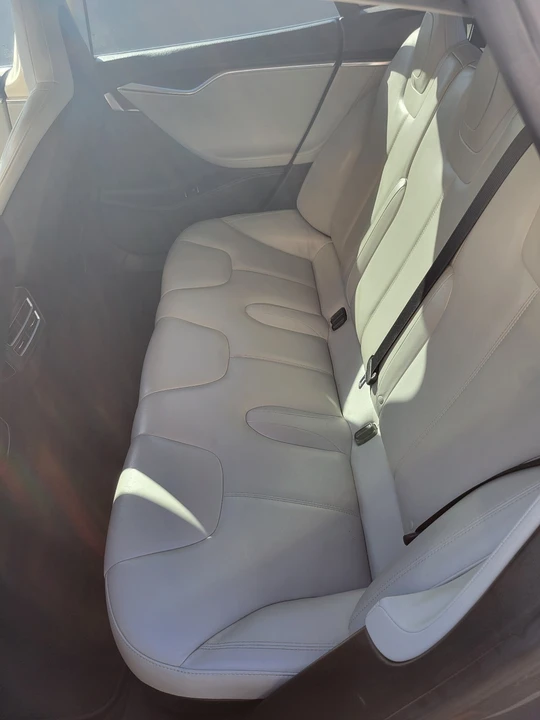 2014 Tesla Model S - Image 13 of 20