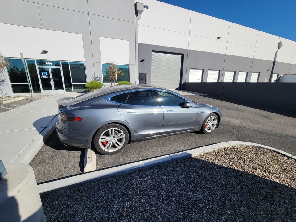 2014 Tesla Model S - Image 6 of 20