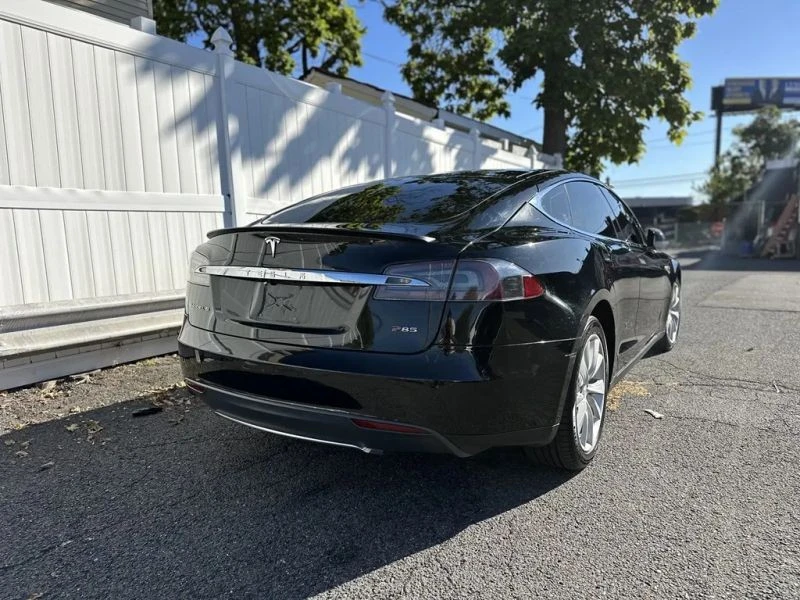 2014 Tesla Model S - Image 7 of 12