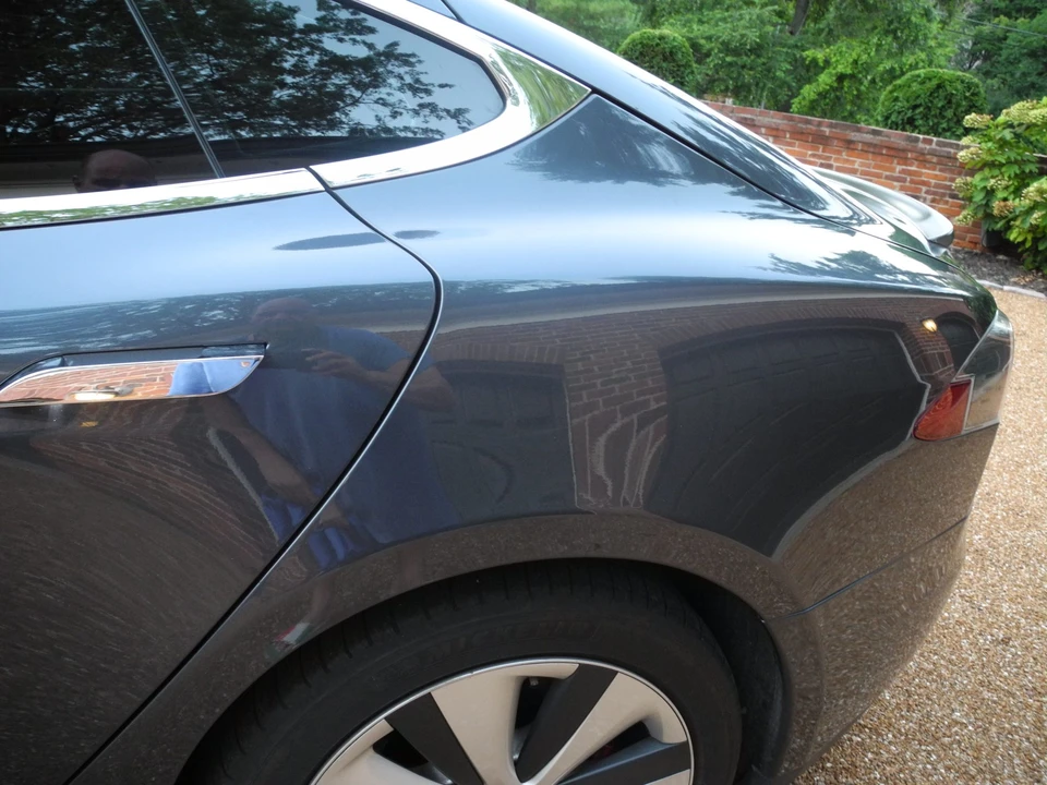 2014 Tesla Model S - Image 31 of 31