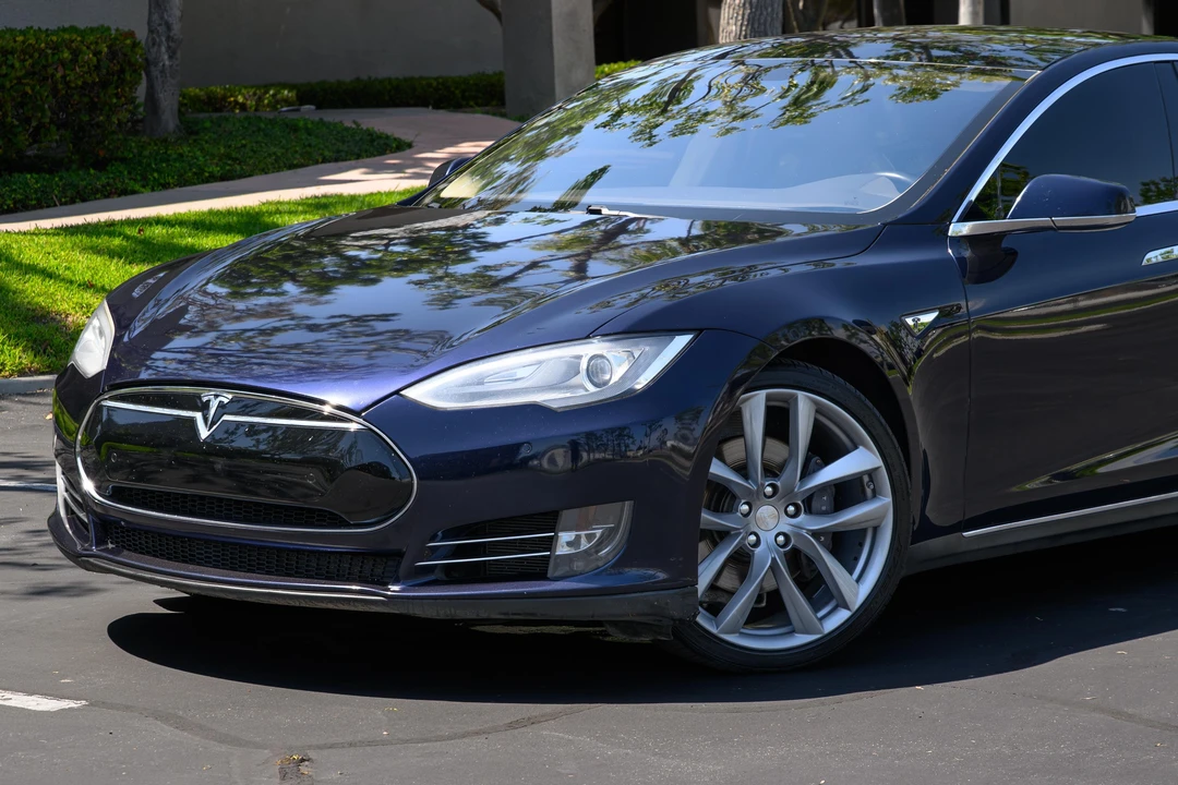 2014 Tesla Model S - Image 31 of 31