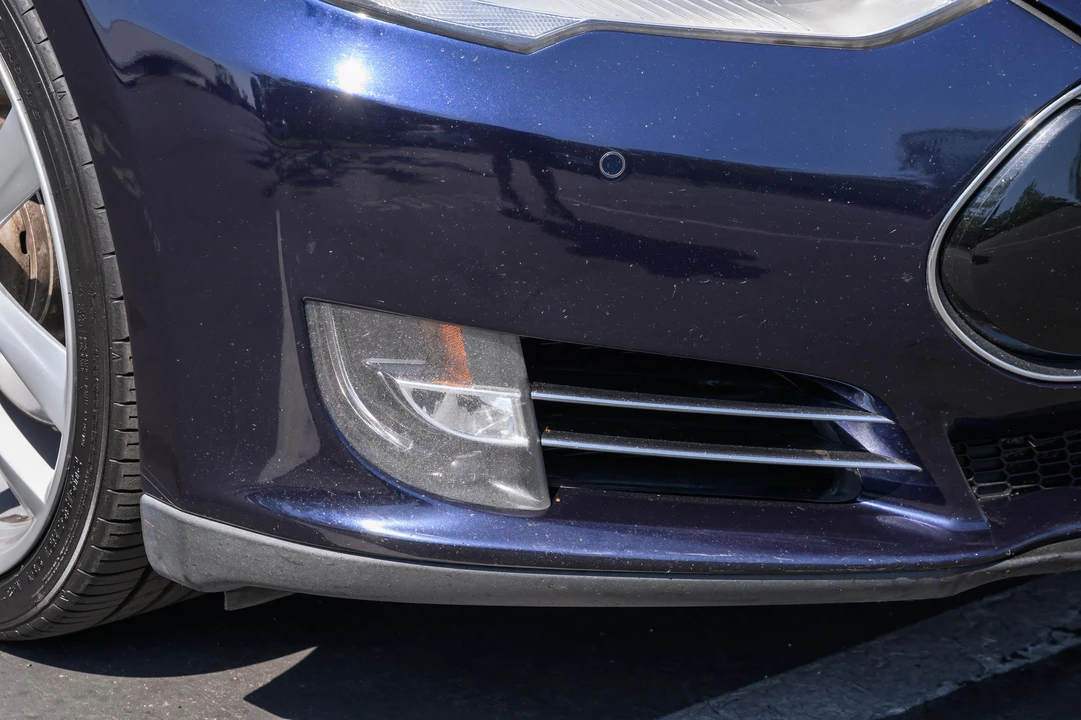2014 Tesla Model S - Image 27 of 31